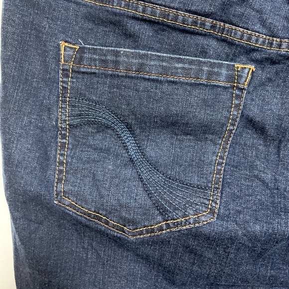 Lane Bryant Genius Fit Jeans Boot leg Size 22 Average - Picture 6 of 7